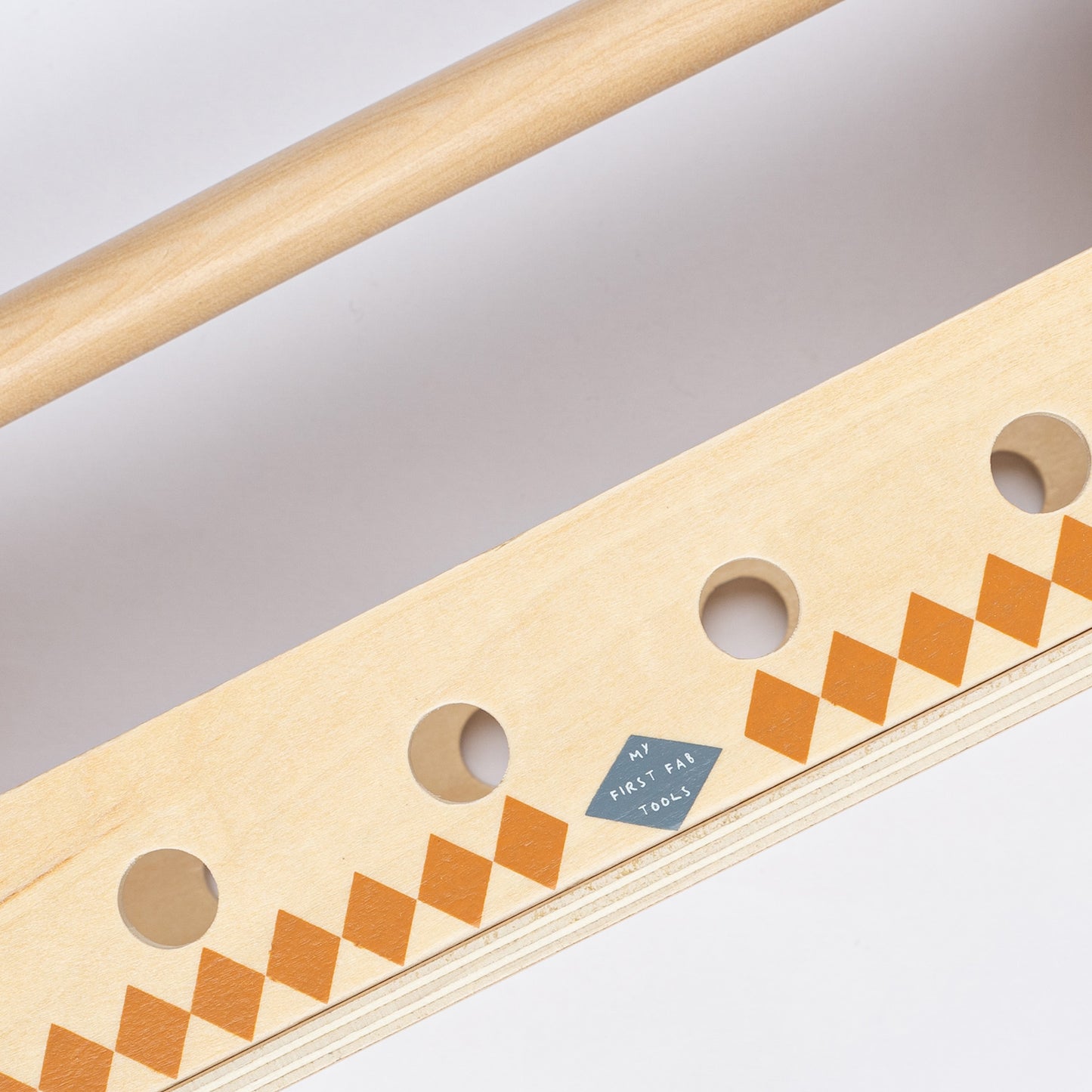 Fabelab Werkzeugkiste aus Holz