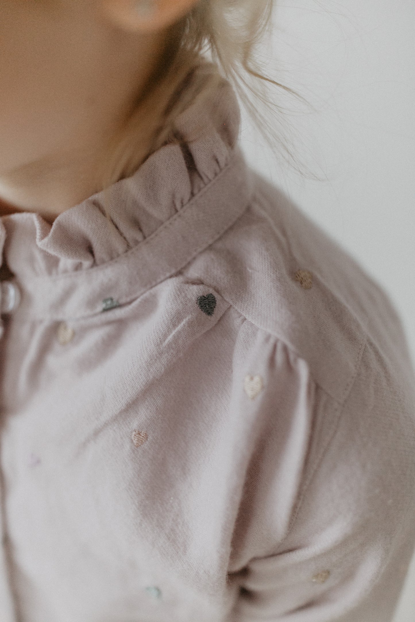 Leevje Flanellbluse Herzchen-Stickerei