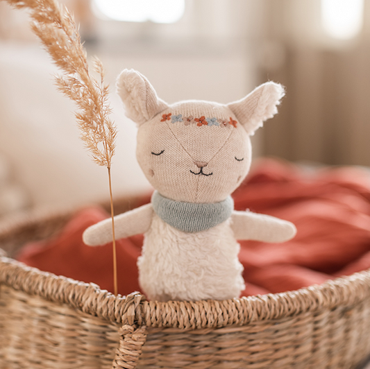 Ava & Yves Babyrassel "Lamm"