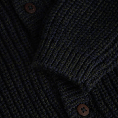En Fant Strickjacke