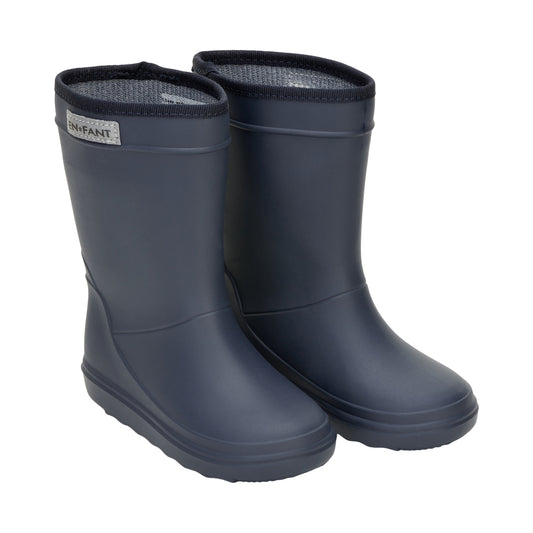 En Fant Gummistiefel