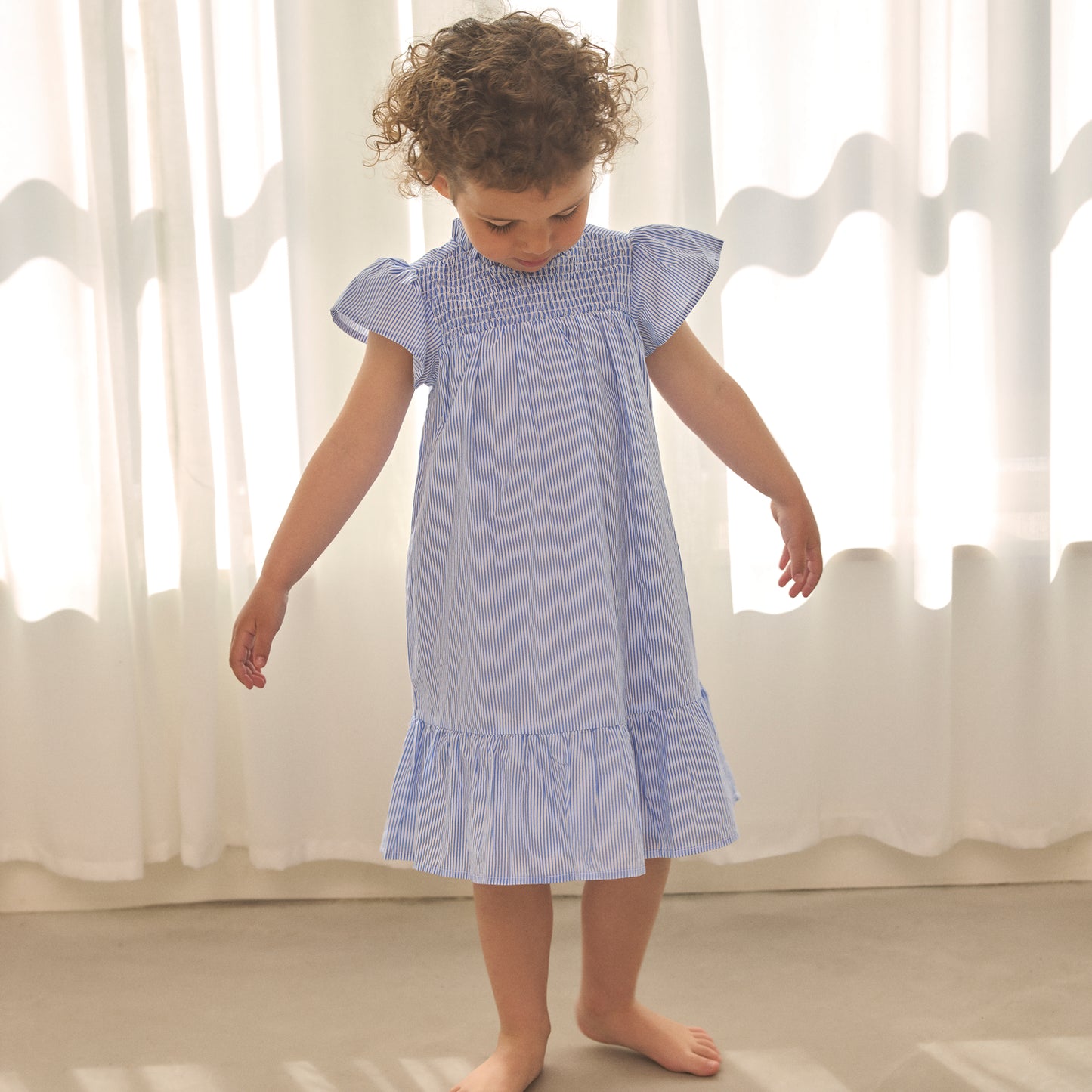 En Fant Kleid Streifen