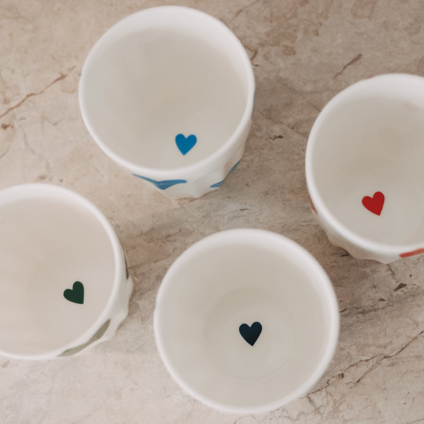 Eulenschnitt Becher kleine Herzen dunkelblau