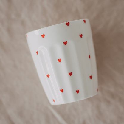 Eulenschnitt Becher kleine Herzen rot
