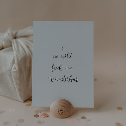 Eulenschnitt Postkarte "Wild und Frech"