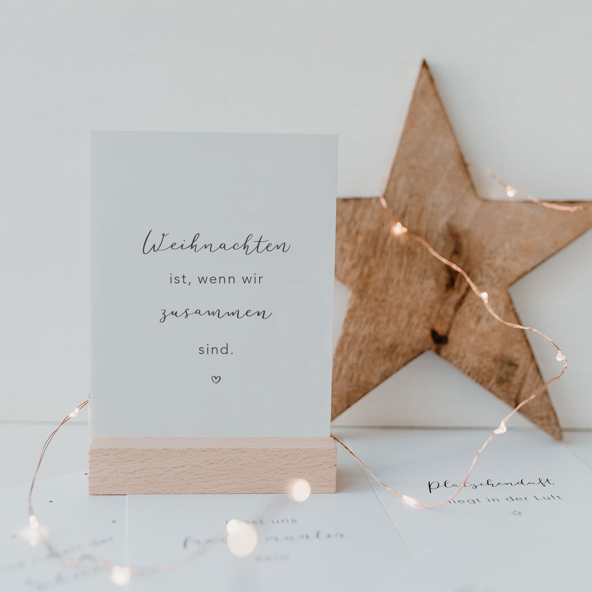 Eulenschnitt Postkarte "Weihnachten ist"