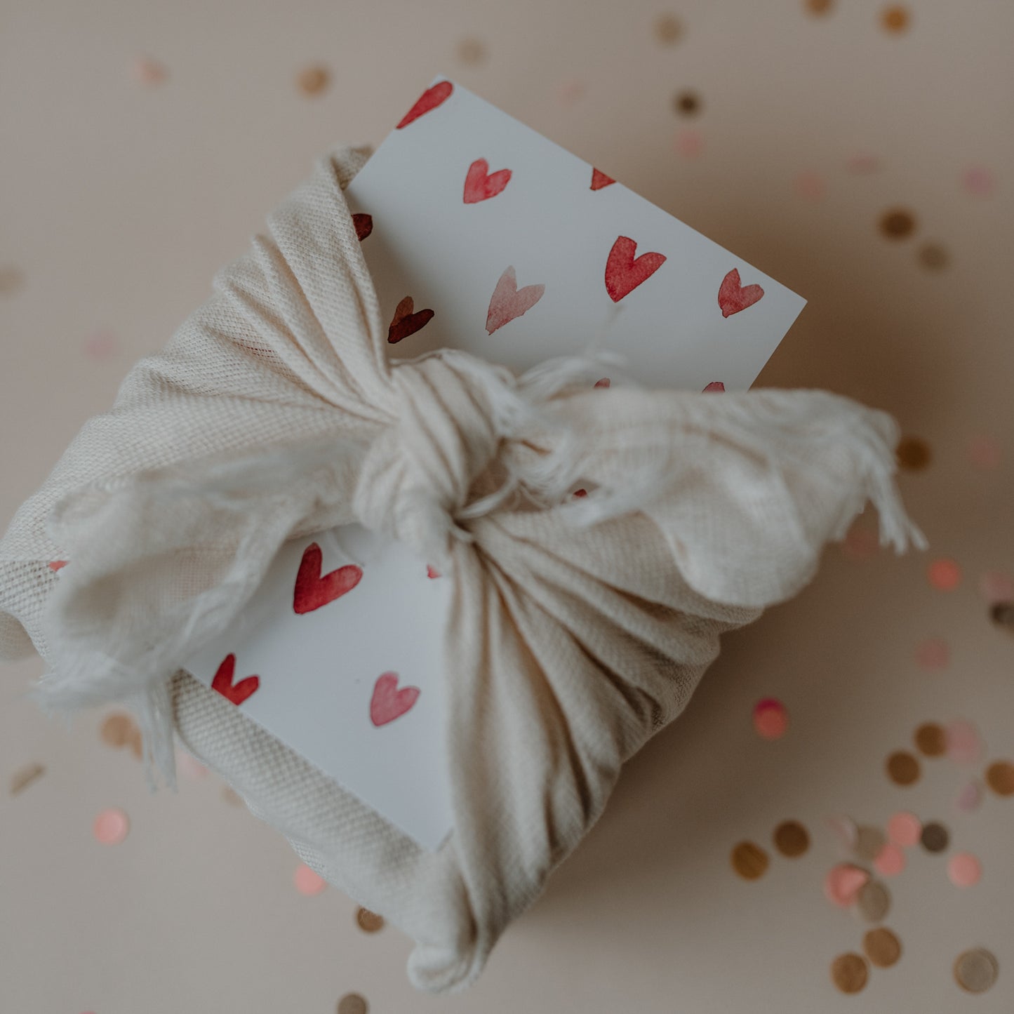 Eulenschnitt Postkarte "Hearts"