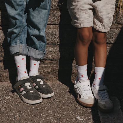Eulenschnitt Socken Allover Herzen rot