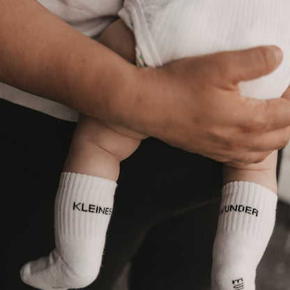 Eulenschnitt Baby Socken "Kleines Wunder"